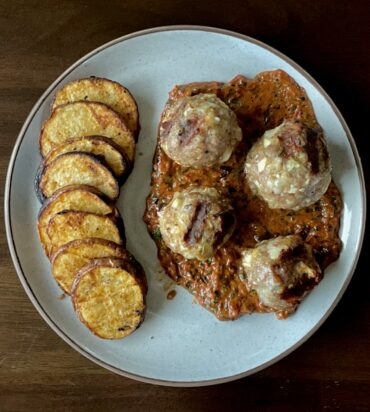 Grilled Lamb Meatballs with Red Pepper Pesto and Chips