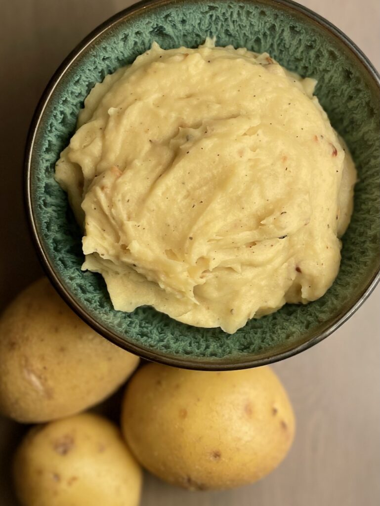 Buttery Garlic Mashed Potatoes