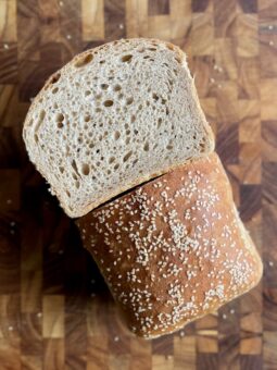 sesame sourdough sandwich bread