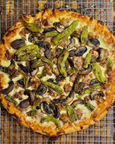 Large No-Knead Sourdough Pizza